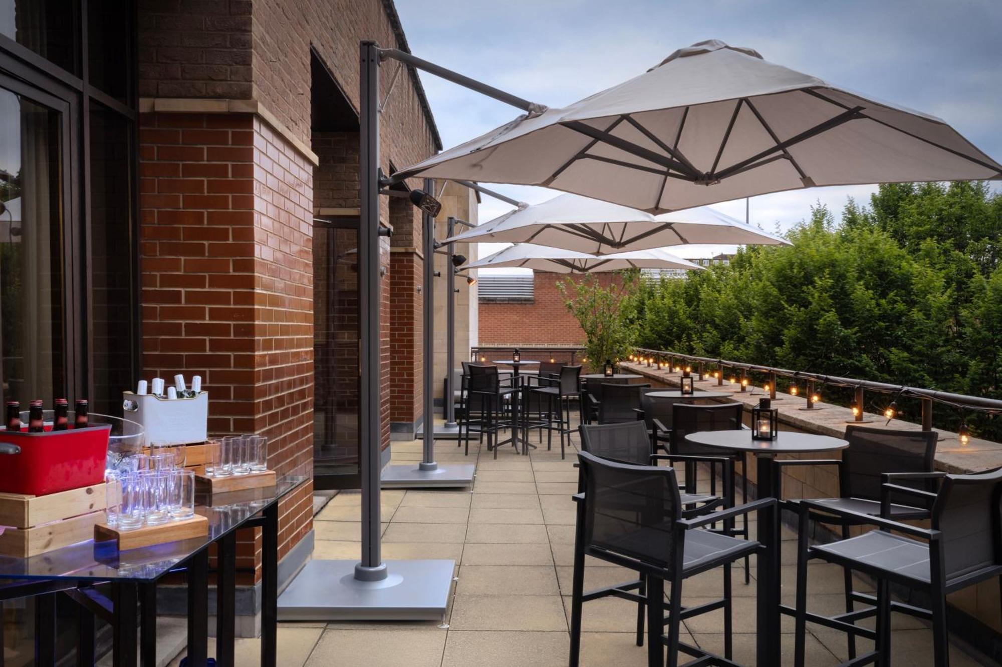 Delta Hotels By Marriott Liverpool City Centre Exterior photo